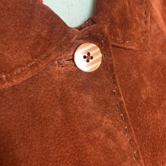 Gorgeous burnt orange 2 button swing cropped suede jacket - Picture 2 of 12